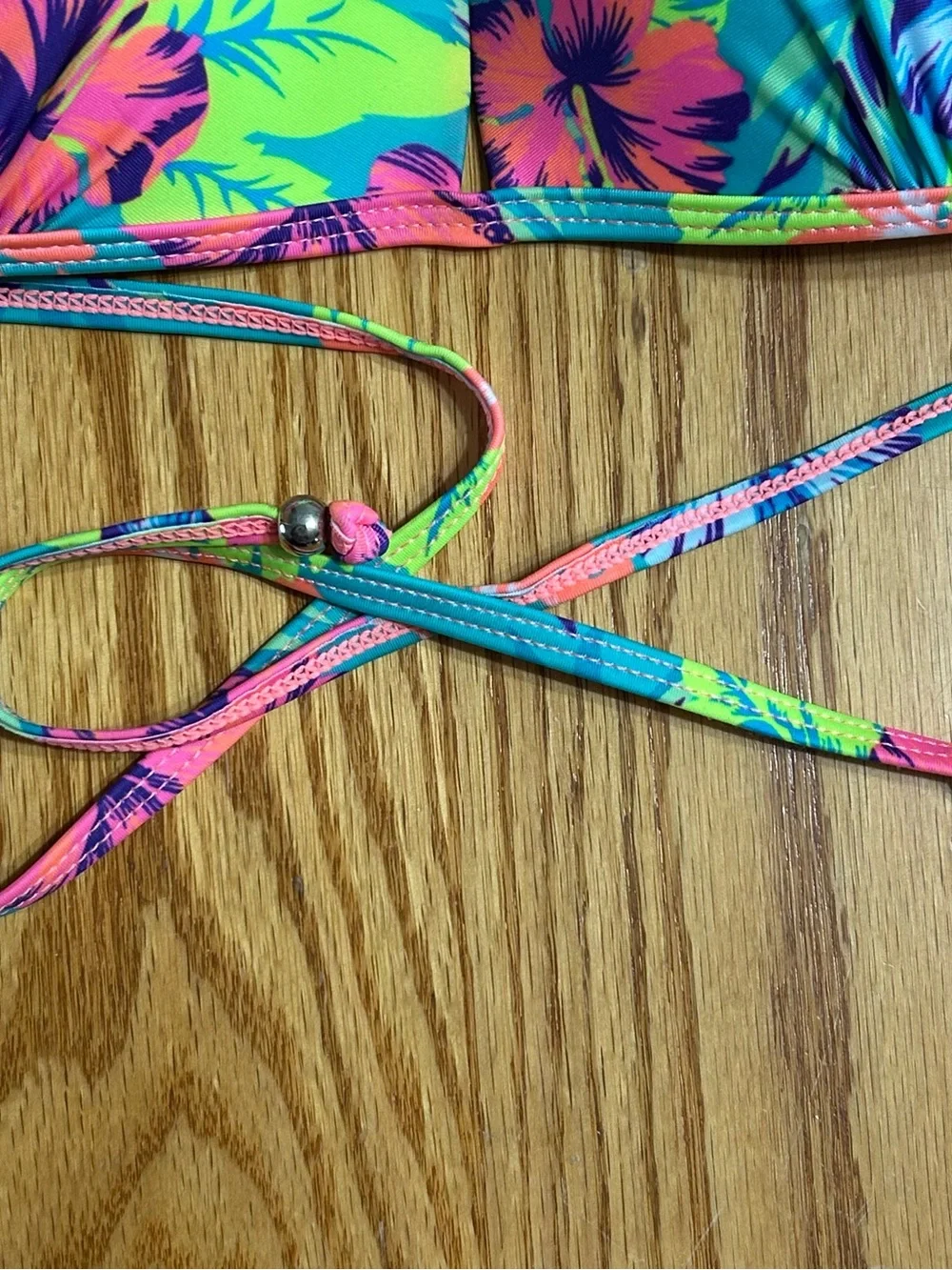❤️SALE❤️ Ingear Floral Halter Bikini Top Padded Adjustable Ties NWOT Size M - Picture 9 of 10